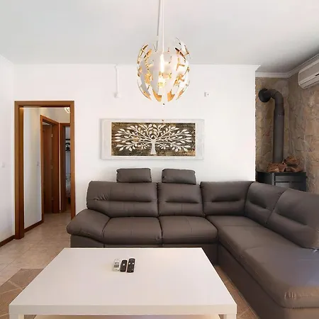 Apartment T2 Perniciario